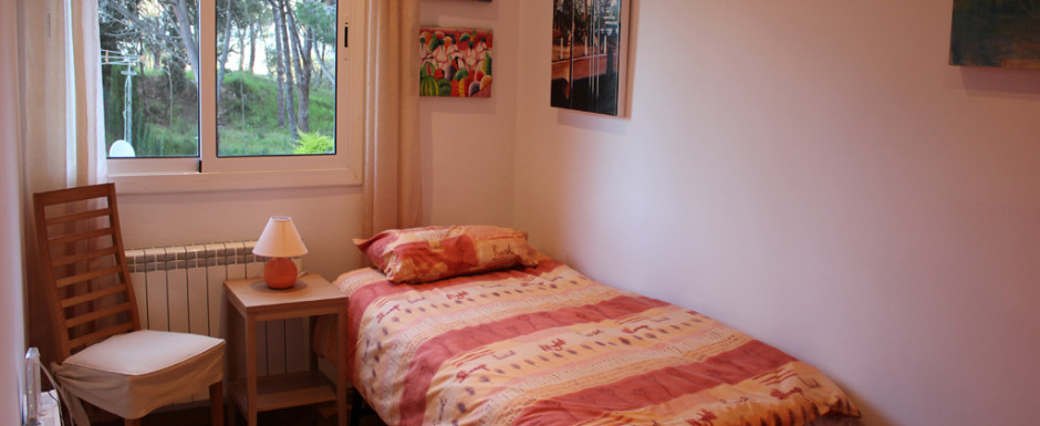 Twin bedroom at maremar