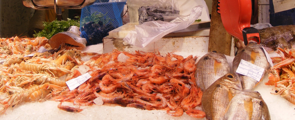 Prawns in the market near our Costa Brava holiday home